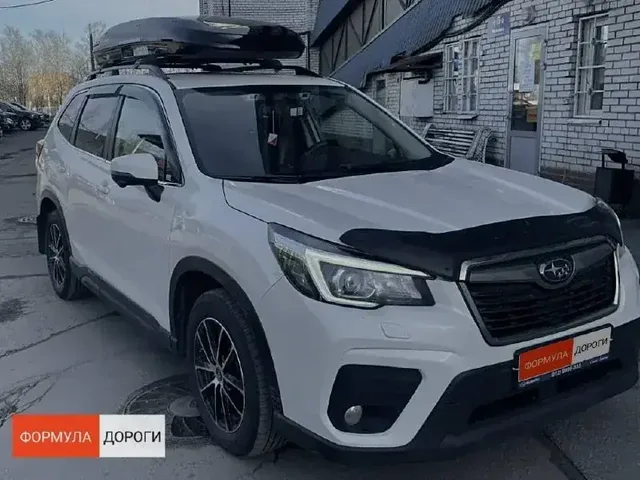 ENROAD на Subaru Forester: автобокс ENROAD Nomadix Pro XL Slim 400, цвет «Чёрный» — дополнительный ракурс автомобиля с установленным автобоксом