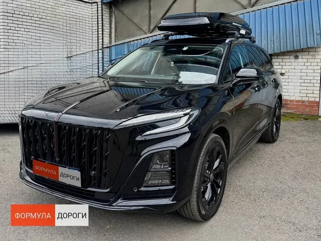 Автобокс для Hongqi HS3 — ENROAD Nomadix Pro XL Slim 400-E, цвет «Чёрный» — вид автомобиля с установленным автобоксом